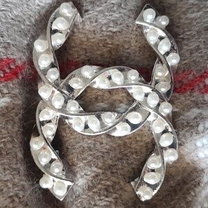 Chic Silver and Pearl Brooch